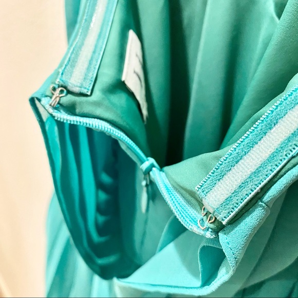 Halston Heritage Pleated Halter Dress - Picture 12 of 16